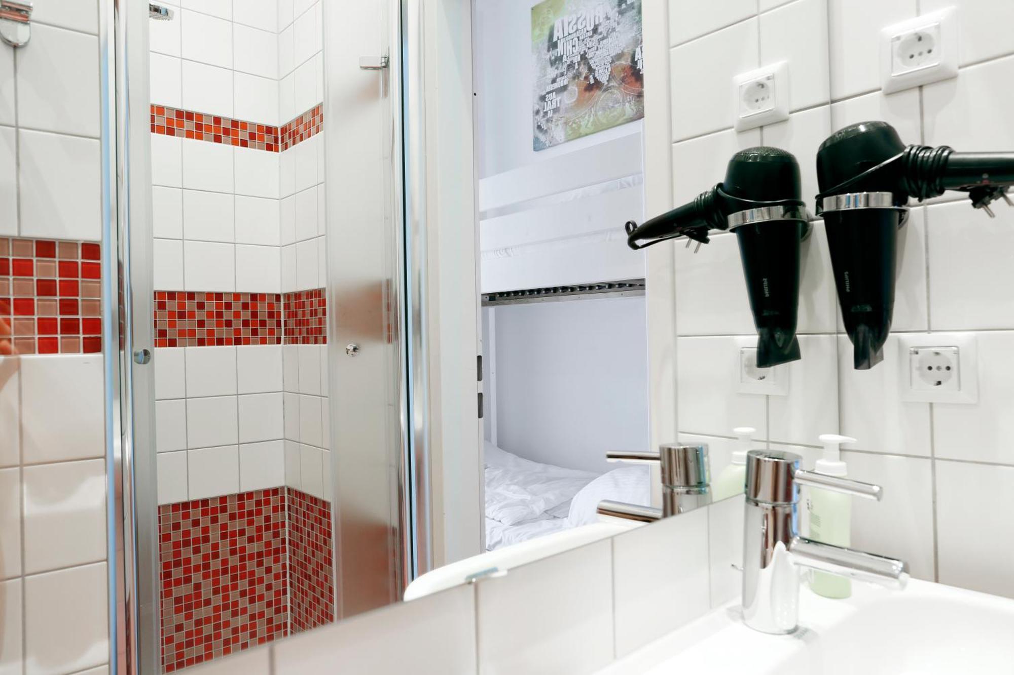 Nieb By Rockchair Apartments L Superhost Status L 3 Bedrooms Boxspringbeds 3 Bathrooms In Center "Kurfuerstendamm" - Cozy Family & Business Flair Welcomes You! Βερολίνο Εξωτερικό φωτογραφία